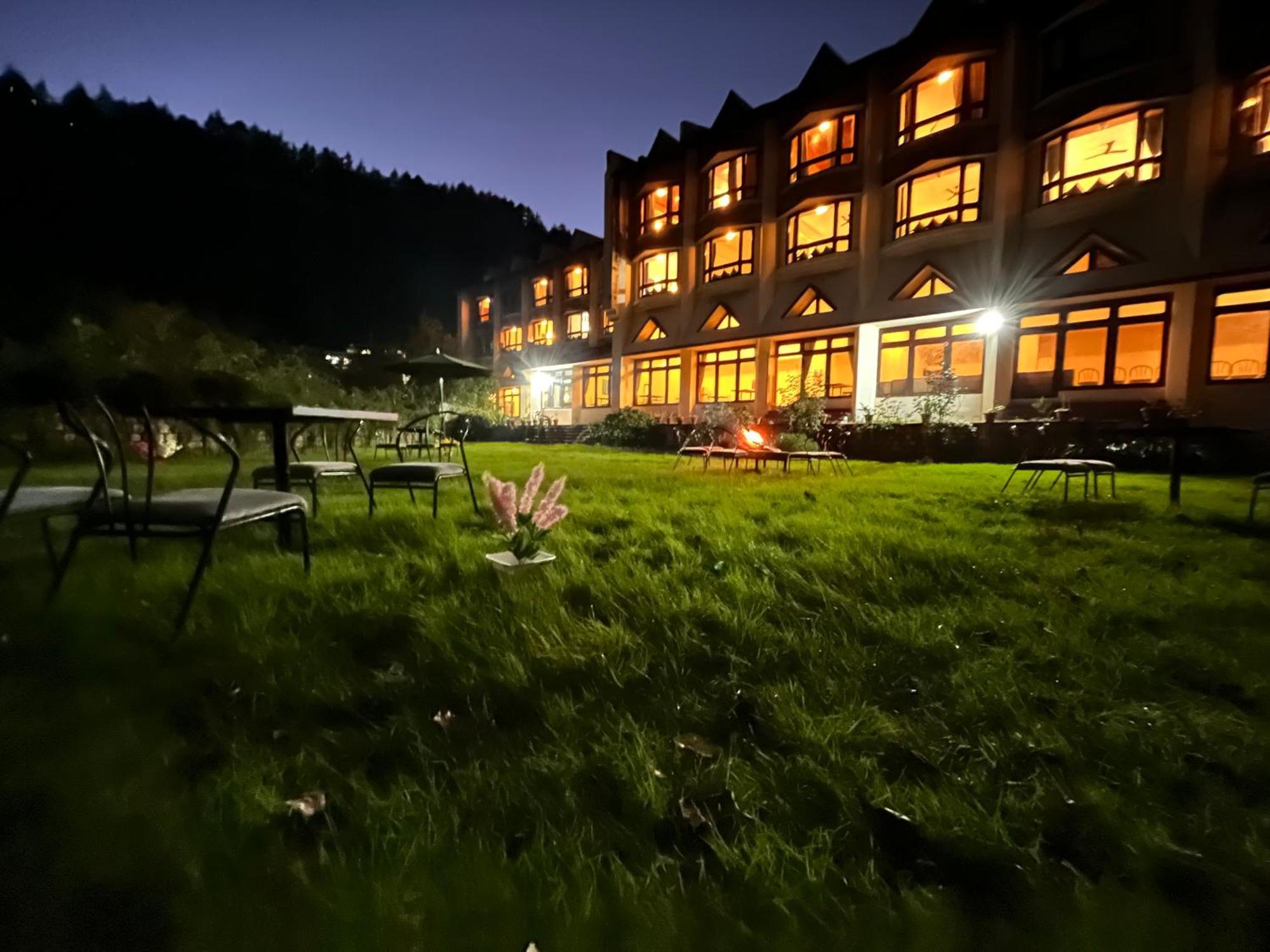 Ramayan Resort, In City Centre Manali By Ramanand Sagar Ngoại thất bức ảnh