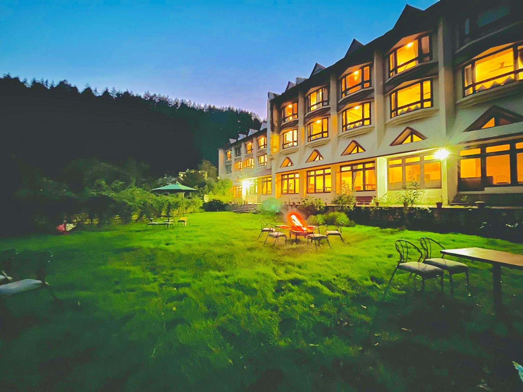 Ramayan Resort, In City Centre Manali By Ramanand Sagar Ngoại thất bức ảnh
